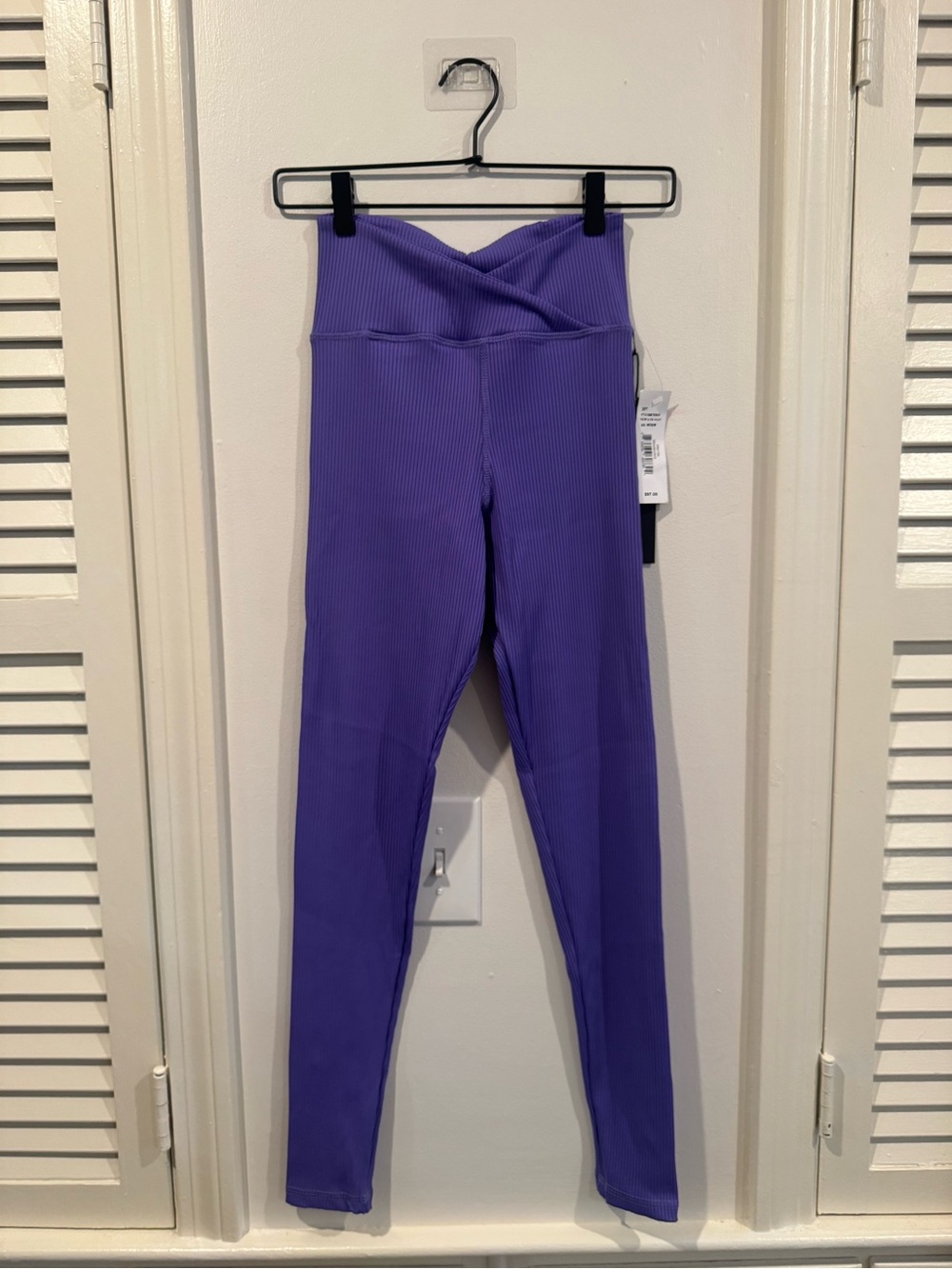 Strut this descanso ankle ribbed ultra violet leggings
